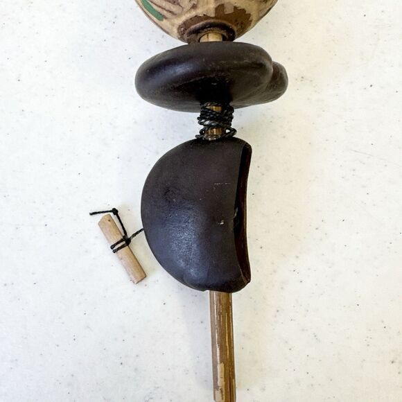 Calabash Shaker & Yo Yo. Wood Toy Decor pull string spinning noise maker - Picture 4 of 6